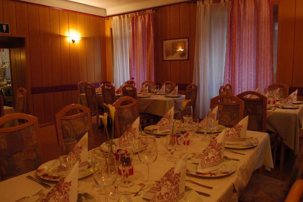 Albergo Casagrande Лайвес Экстерьер фото